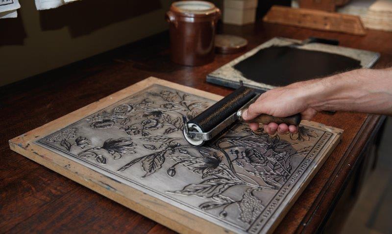 Beauty Meets Craftmanship in Oribe's 2021 Holiday Collections