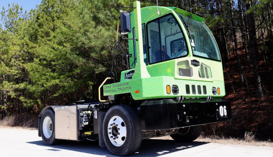 Autocar Launches Electric Terminal Tractor