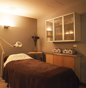 Salon of Distinction: Avalon Salon Victory Park