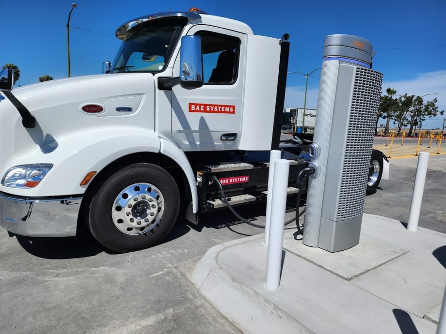 California Truck Stop Opens Public Charging for HD Electric Trucks