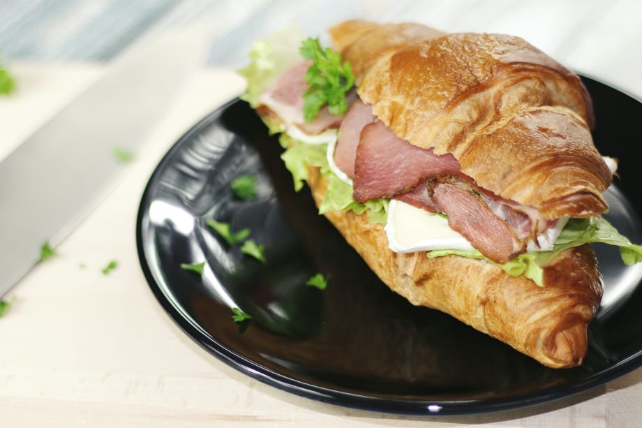 Shell Canada Offers Free Meal to Commercial Delivery Drivers