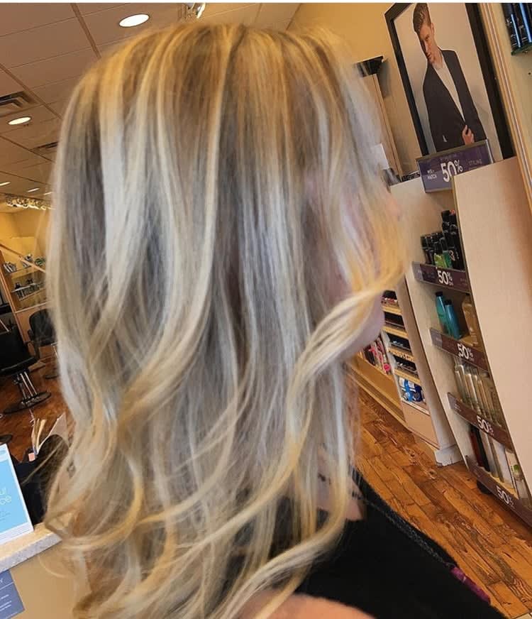 Best of Balayage Finalist @jesssicaebaker Reveals Her Pravana Formula on Straight Hair and Curled