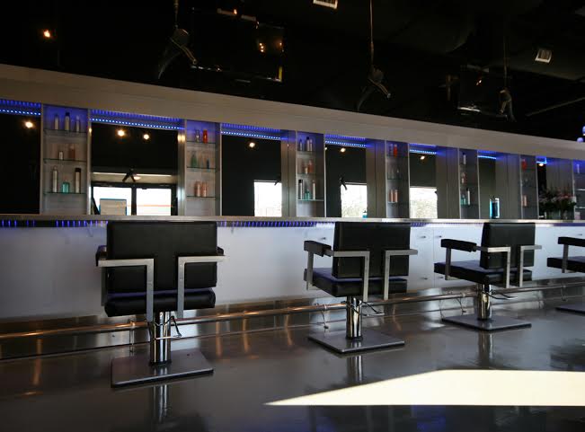 Salon Tour: Colorbar The Salon