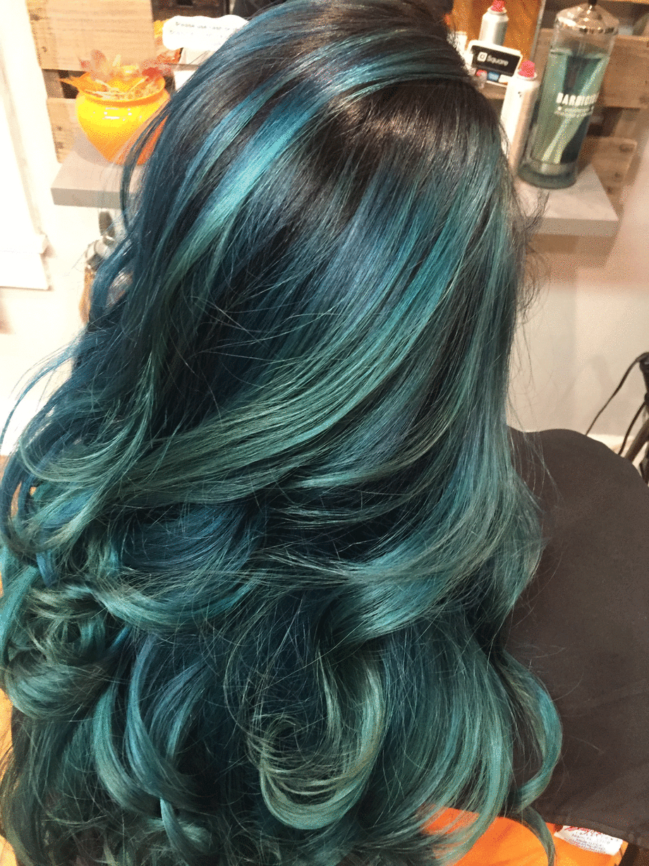 THE WOW FACTOR: Virgin To Dimensional Teal