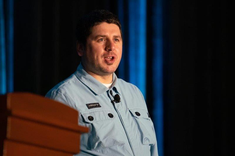 Data-Driven Salon Summit Dives into Metrics while Reuniting Peers