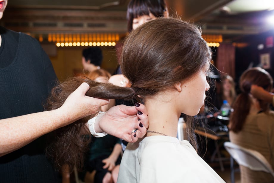 HOW-TO: Voluminous Ponytail from NY Fashion Week
