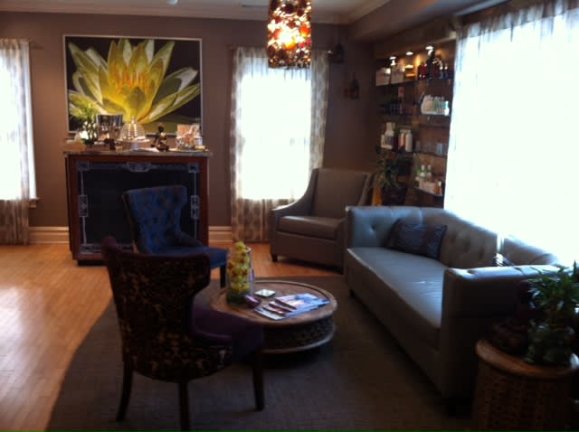 B Hive Salon Tour, A True "Earth" Salon