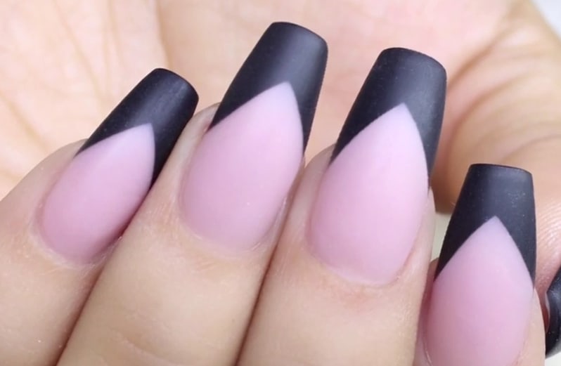 Reverse Technique — Black French Tip Acrylic Application