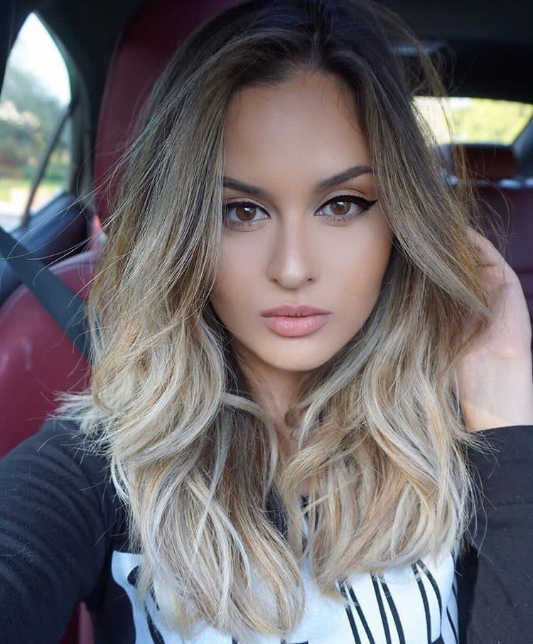 Transitional Highlighting with a Color Melt Effect