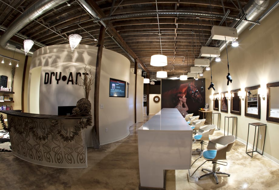 Salon Tour: Dry Art Blow Dry Bar & Salon