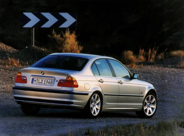 BMW Recalls 1.6M Sedans for Potential Air Bag Defect