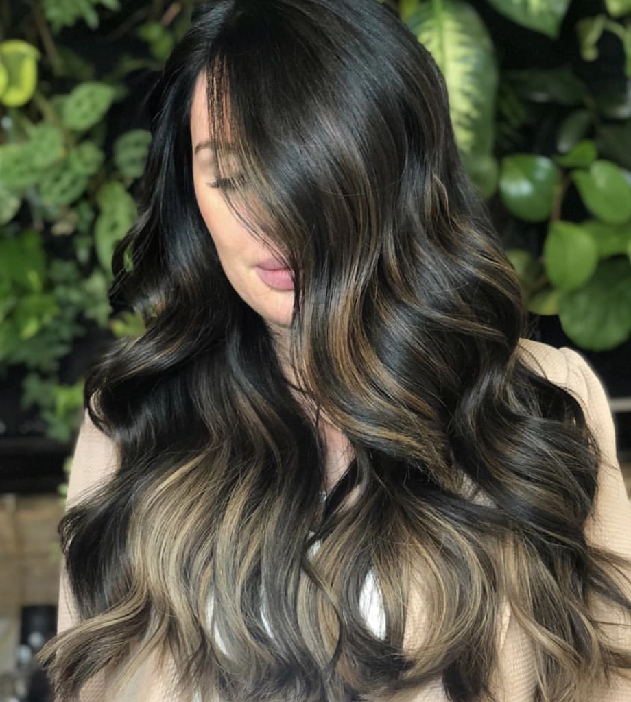 Hairdresser Magic: Years of Black Box Color Buildup, Begone!