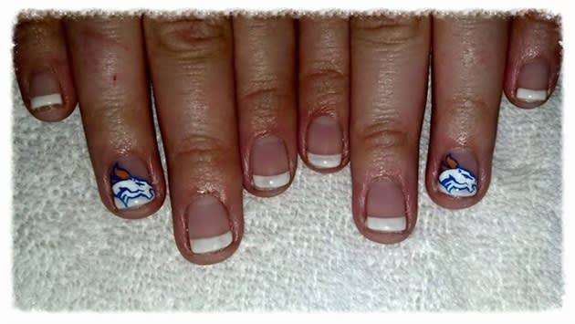 Fanicure: Super Bowl-Inspired Nails