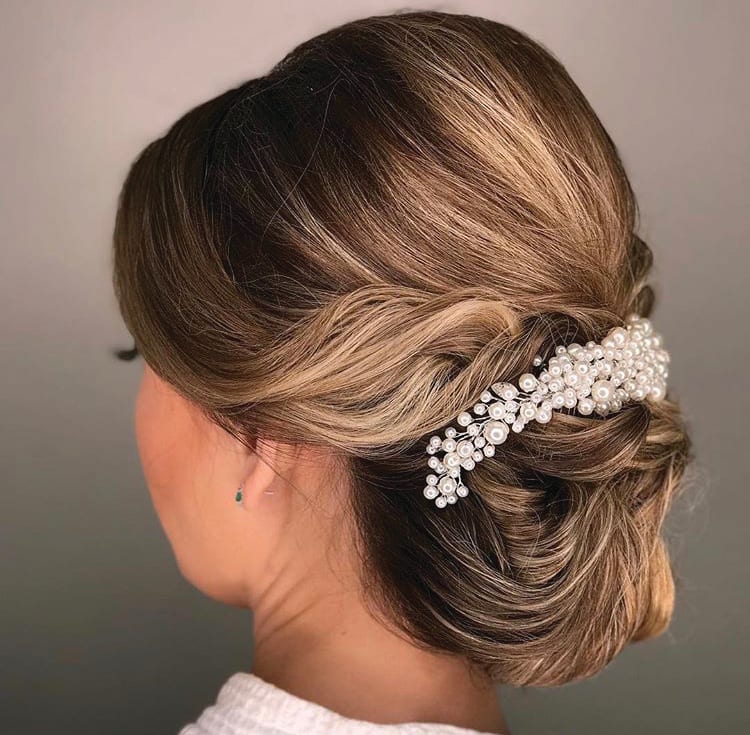 How to Create Long-Lasting Updos and Wedding Styles