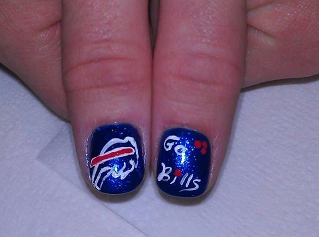 Fanicure: Super Bowl-Inspired Nails