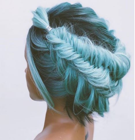 31 Blue Looks to Brighten Your Day