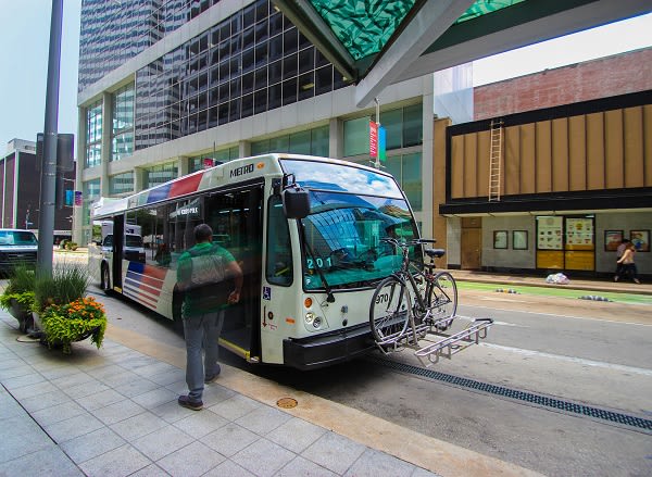 Houston METRO Selects LAN for Universal Accessibility Initiative