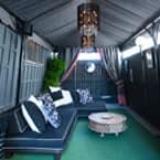 SALON TOUR: The Harlot Salon in Venice, California