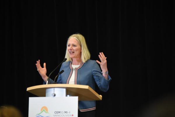 Canadian Government Endorses Drive to Zero