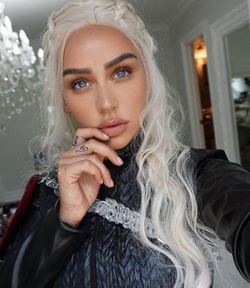 25 Halloween Makeup Looks to Scream Over