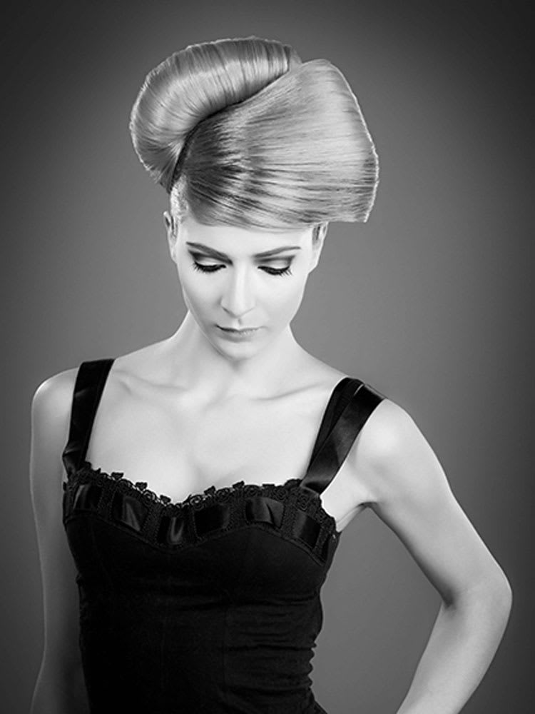 COLLECTION: Fall/Winter Looks from Carol Bruguera