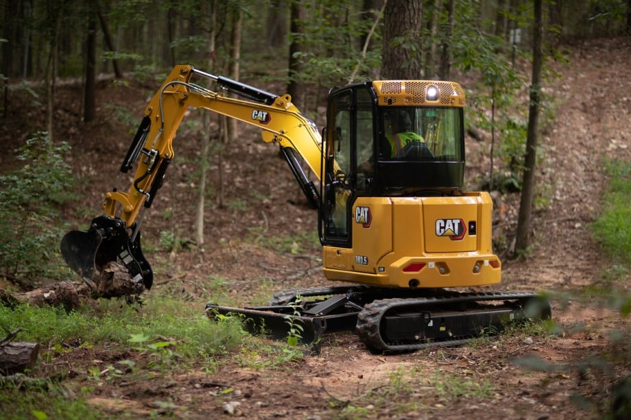 New Cat Mini Hydraulic Excavators Increase Efficiency