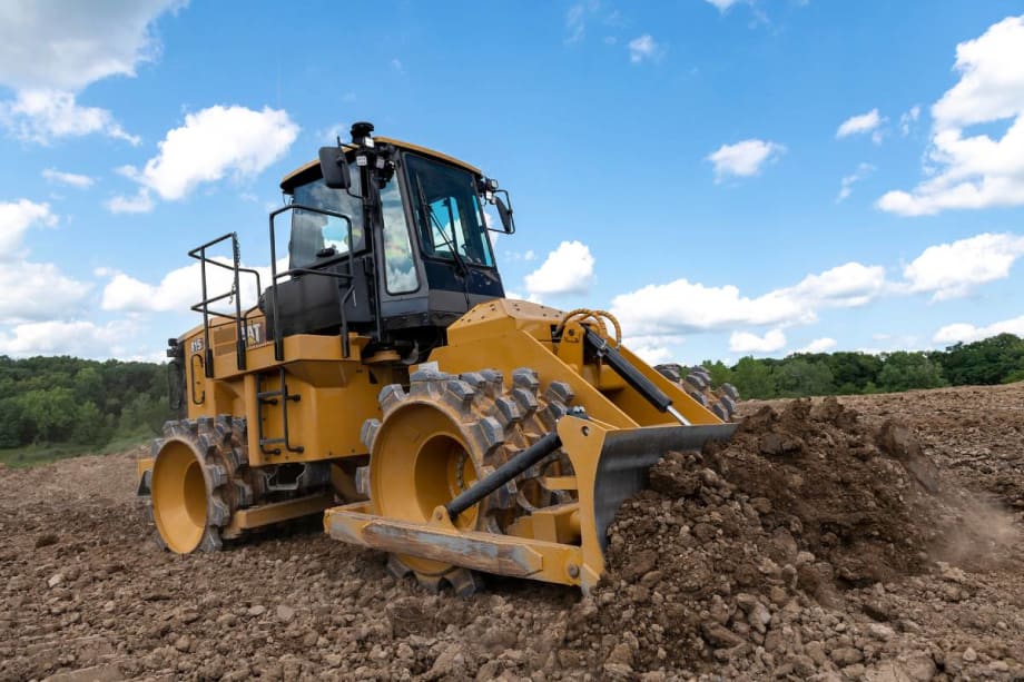 Cat 815 Soil Compactor Features New Tech