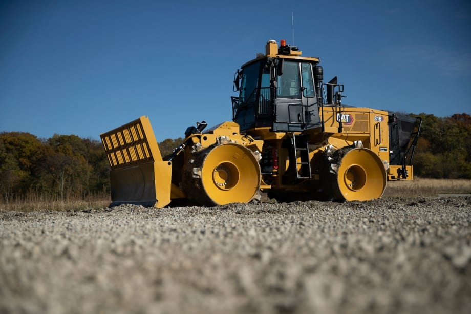 Cat 816 Landfill Compactor Improves Uptime Reliability