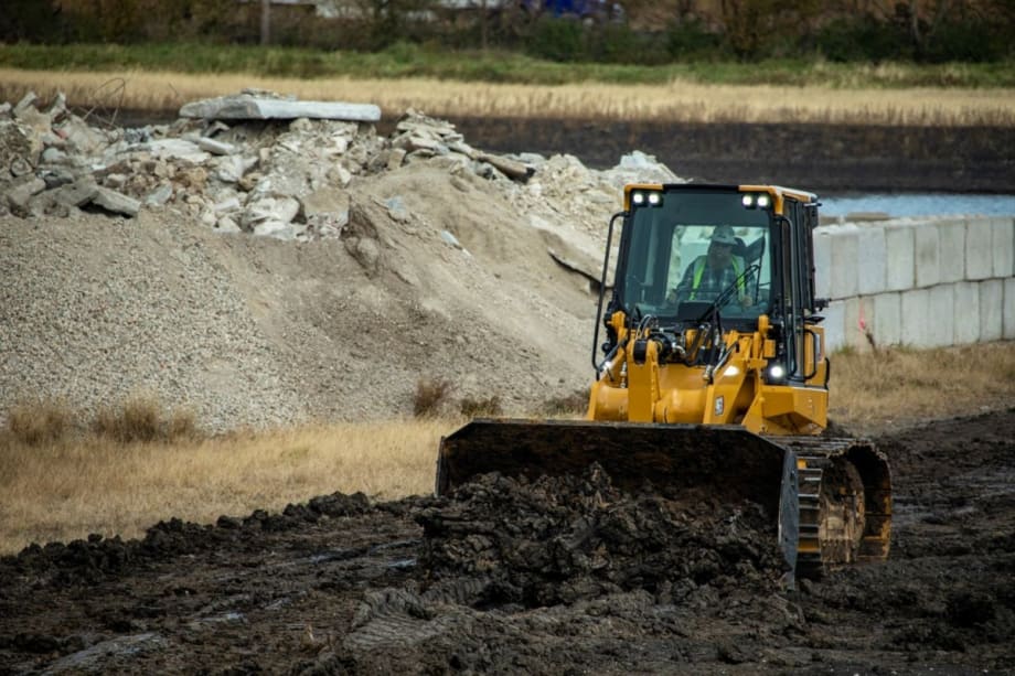 Cat 963 Track Loader Pairs Versatility with Fuel Improvements