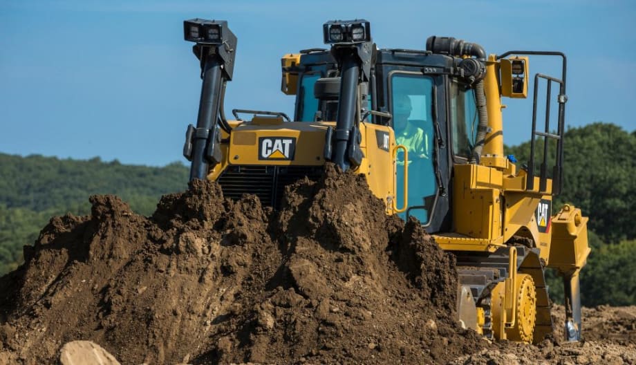 Cat D8T Dozer Delivers More Productivity