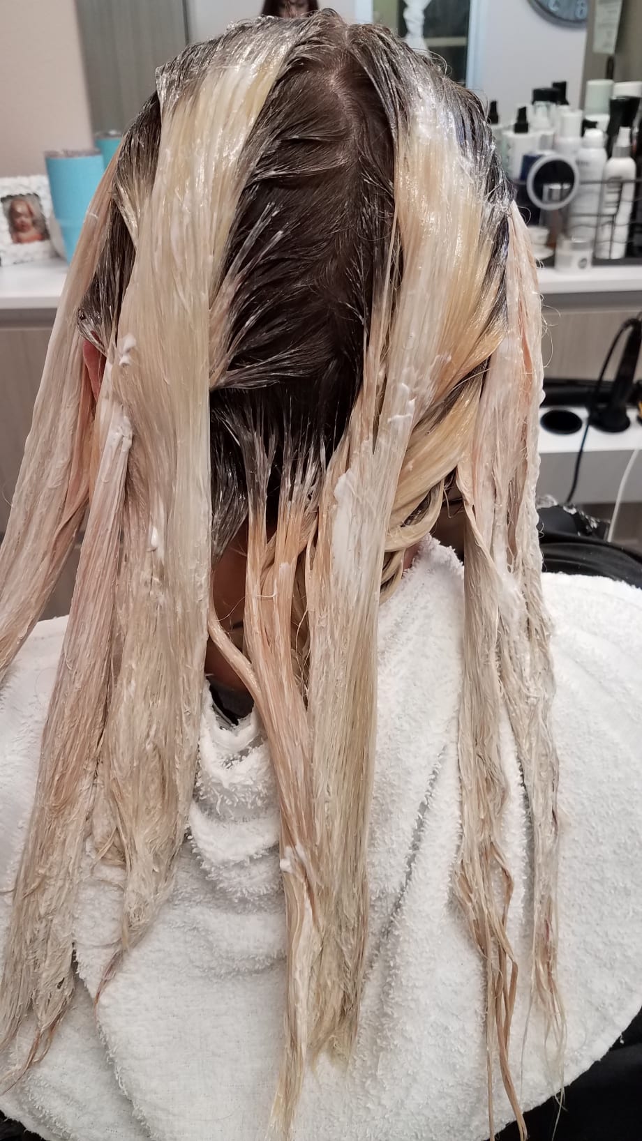Color Removing: From Magenta To Pale Blonde