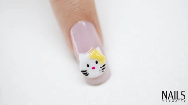 Troubleshooter: 3-D Acrylic Cat & Bow