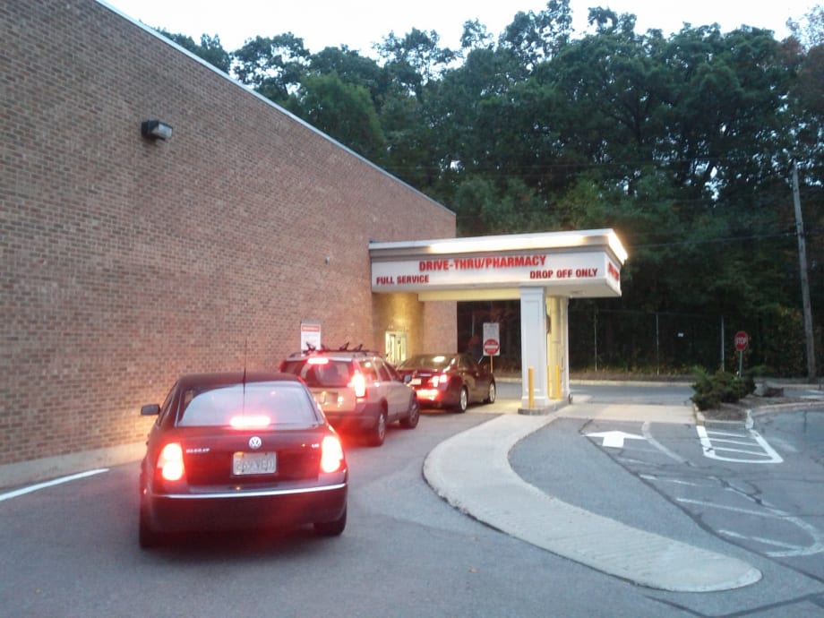 Minneapolis Bans Drive-Thrus to Improve Road Safety