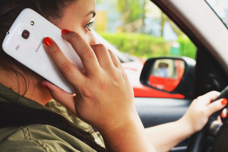 Troopers in Trucks Curb Distracted Driving in Illinois