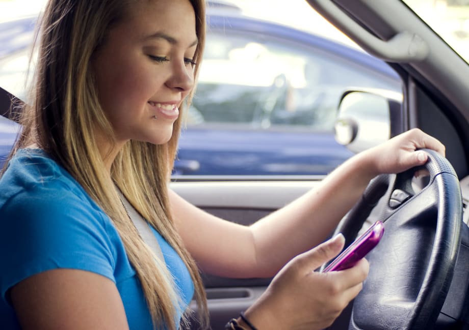 U.S. Millennials Outpacing Euro Counterparts in Cell Phone Use
