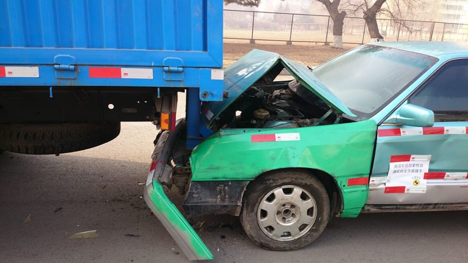 How Fleets Can Avoid Staged Accidents