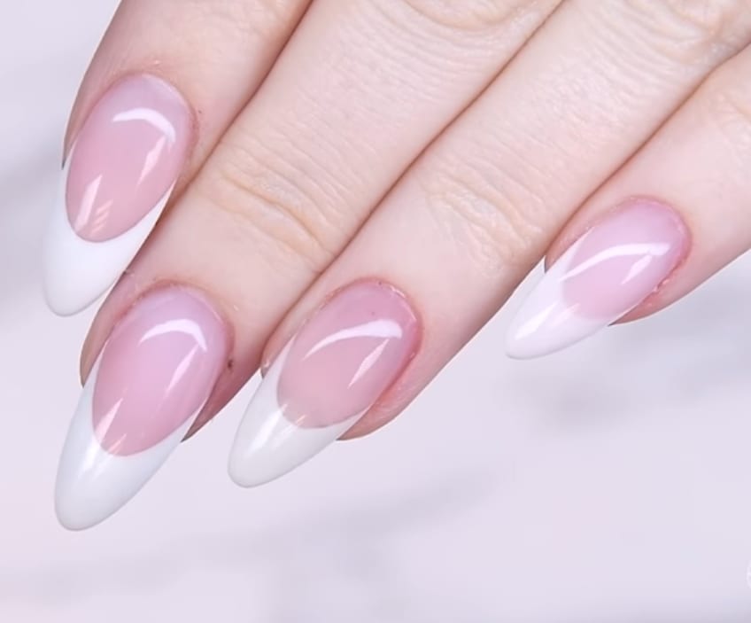 5 Ways to Create a French Nail Design