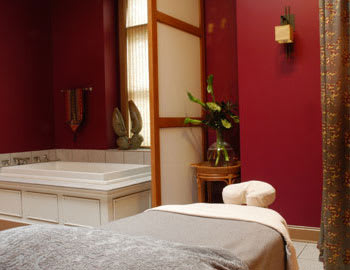 Salon of Distinction: Chakras Spa