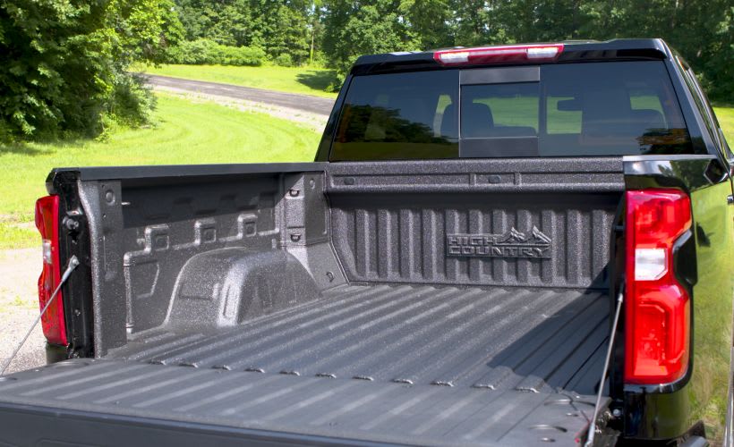 Chevrolet Improves 2019 Silverado's Bed