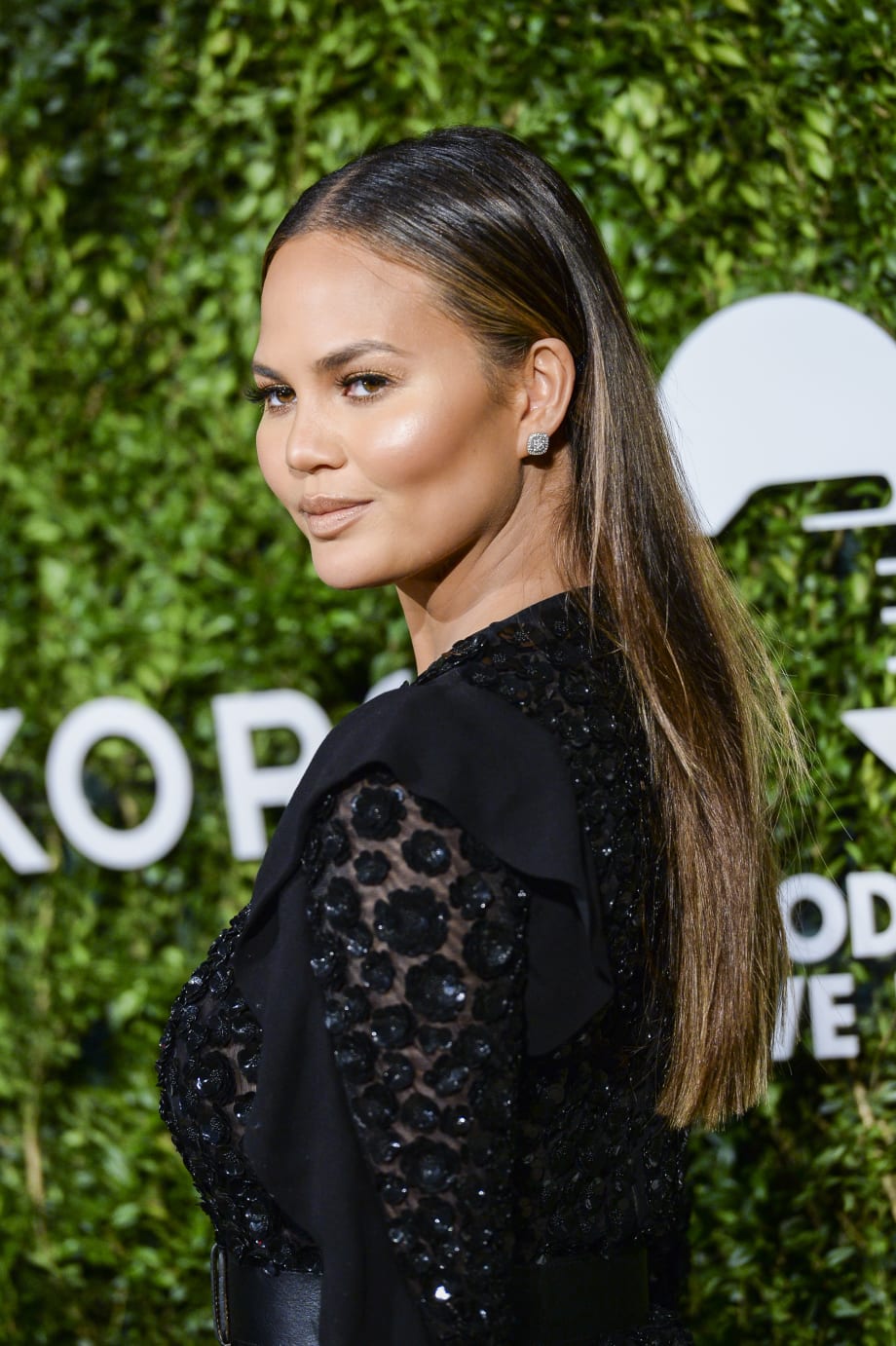 Instant Gratification: How Celebrities Experimented with Hair Styles in 2016