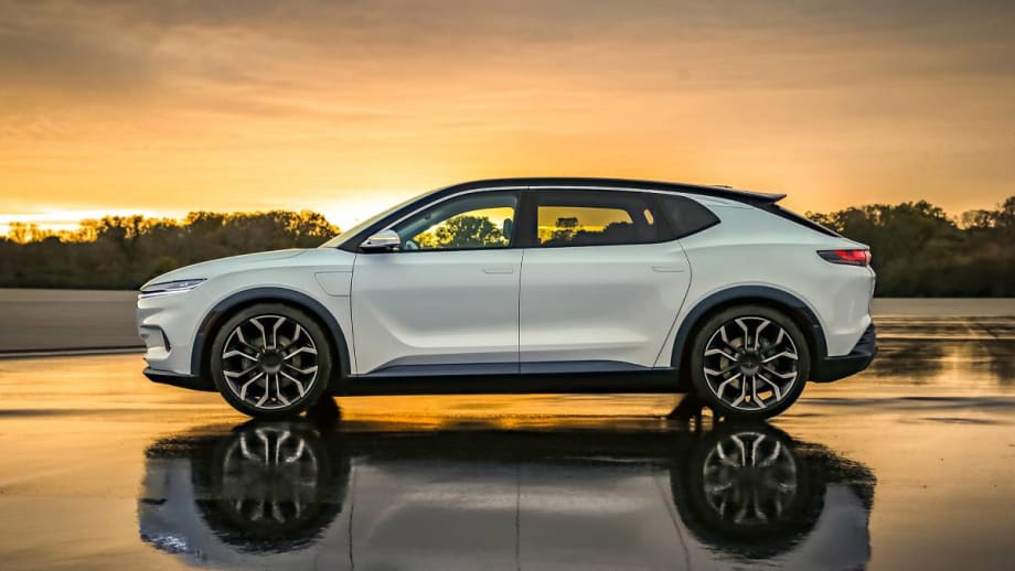 Stellantis, Samsung Partner on EV Battery Production