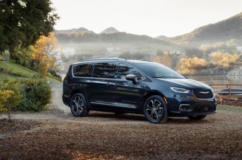2021 Chrysler Pacifica MSRP Starts at $35,045