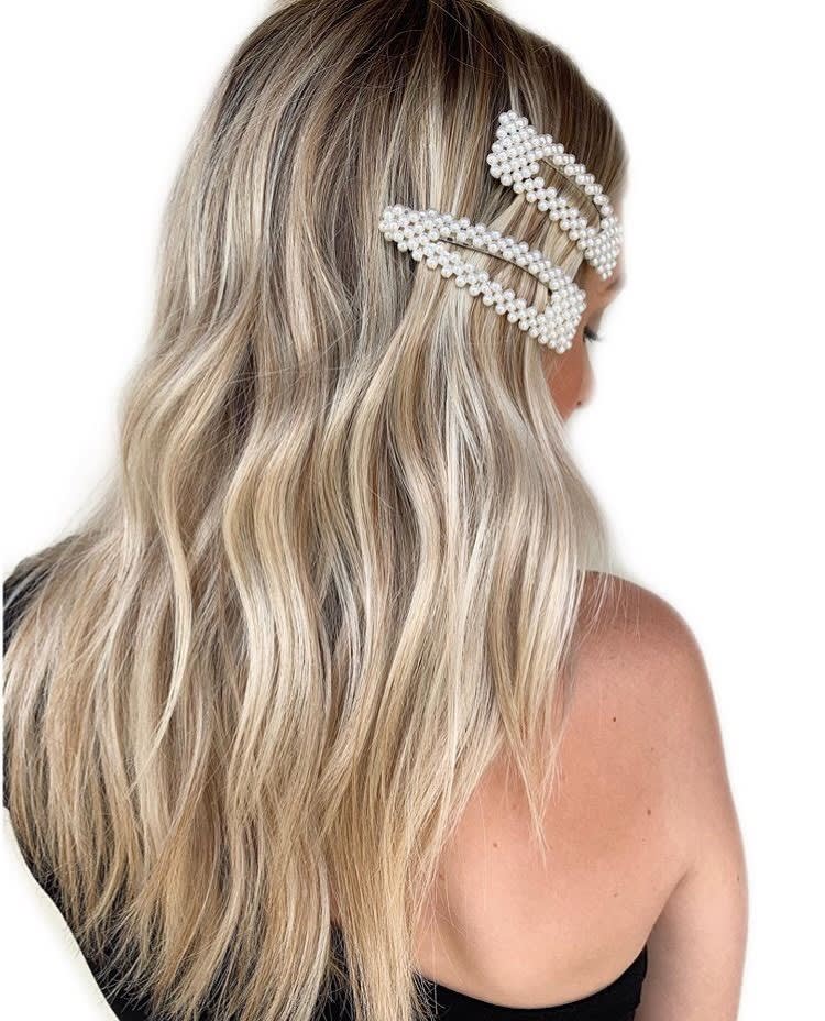 13 Fun Looks Completed with Trendy Hair Clips