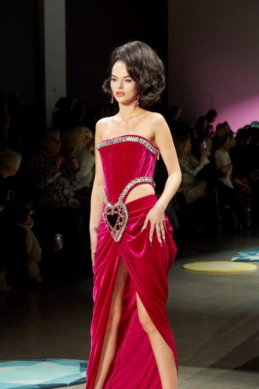 NYFW Fall/Winter 2023: Oribe at The Blonds