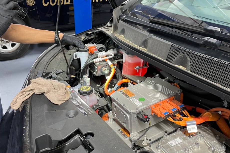How Fleet Technician Roles Will Change in an Electrified Environment