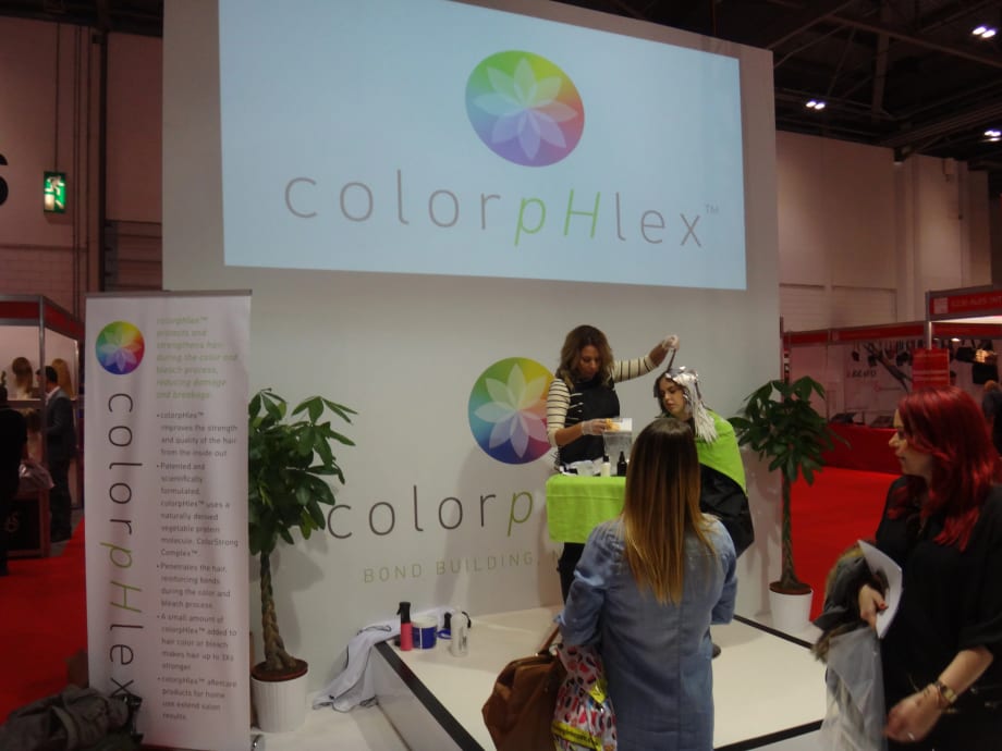 At Salon International, colorpHlex Shows Its Strength
