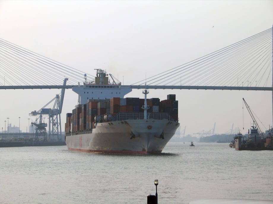 Carriers Give Approval to Gulf Coast and East Cost Port Worker Contract