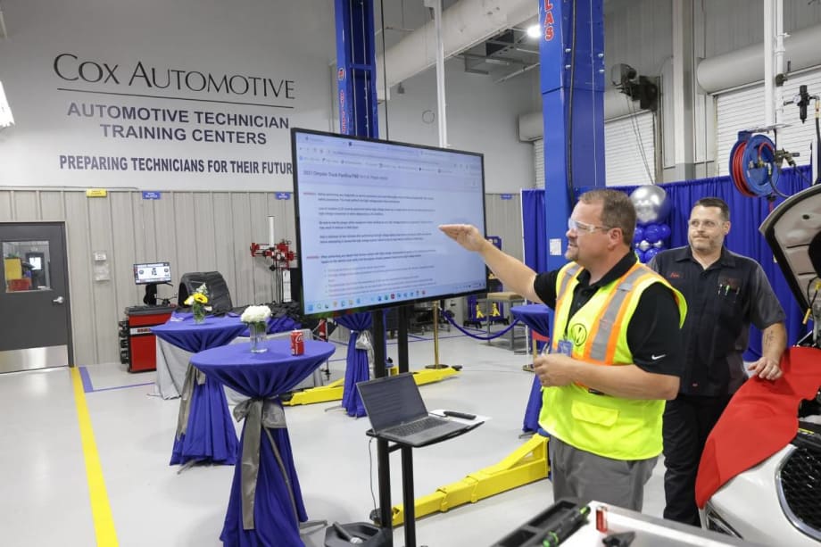 Cox Opens Its Fifth Technician Training Center at Manheim Chicago