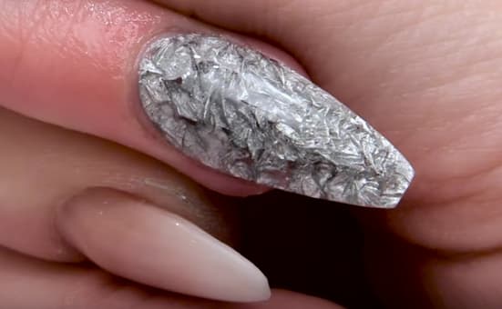 Aluminum Crinkled Gel Nail Design