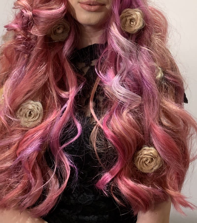 Create Rose Florets Using Tape-In Extensions